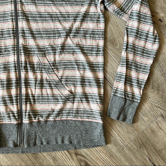 Men’s Alternative Apparel Top - Picture 2 of 4